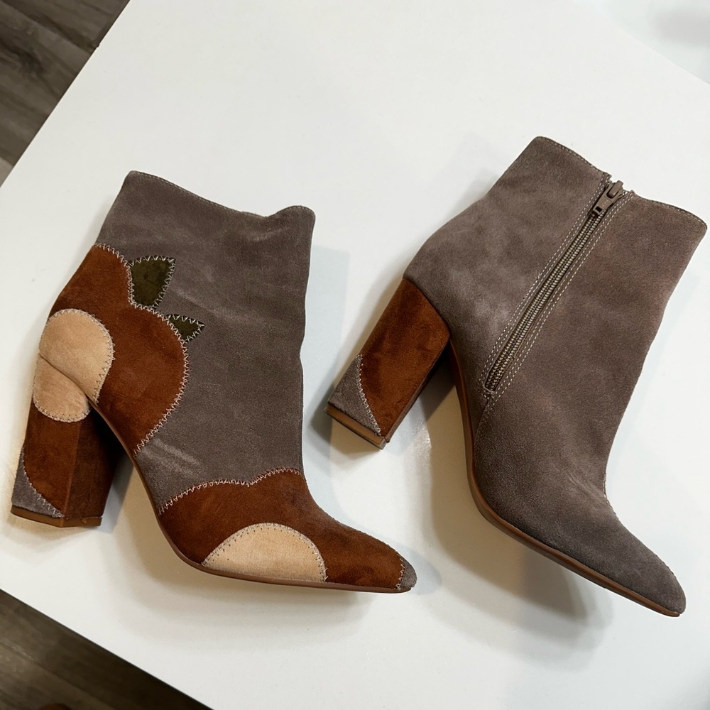 Flower booties